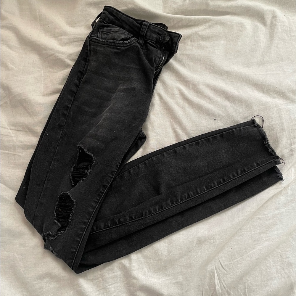 Aeropostale High Rise fit skinny jeans (ripped)